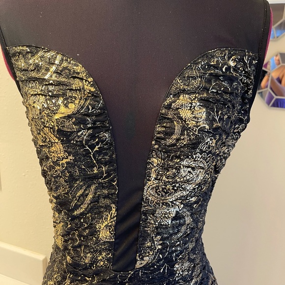 Black and Gold Dress - Picture 2 of 9